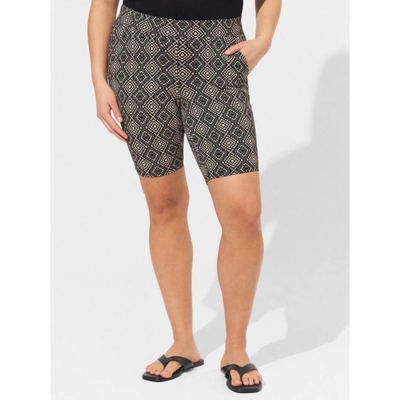 Torrid Waist Tribal Print Biker Shorts - Picture 2 of 3